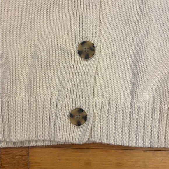 GAP Cotton Crop V-Neck Cardigan Sweater - Picture 4 of 9